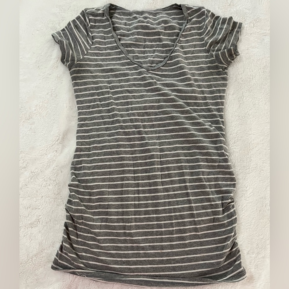 🔥Size XS motherhood maternity shirt!